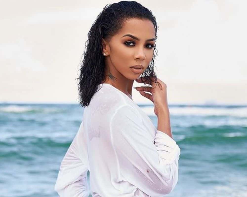BRITTANY RENNER NET WORTH 2022 .