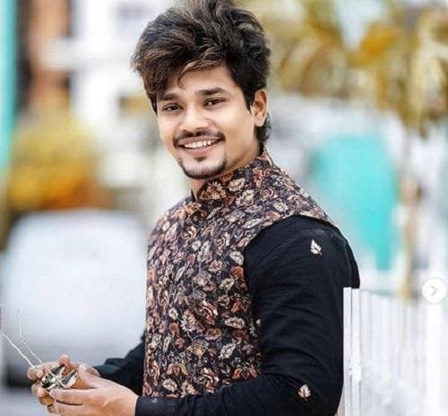 Mehboob Shaikh Bigg Boss Telugu Contestant Wiki ,Bio, Profile, Unknown Facts and Family Details revealed